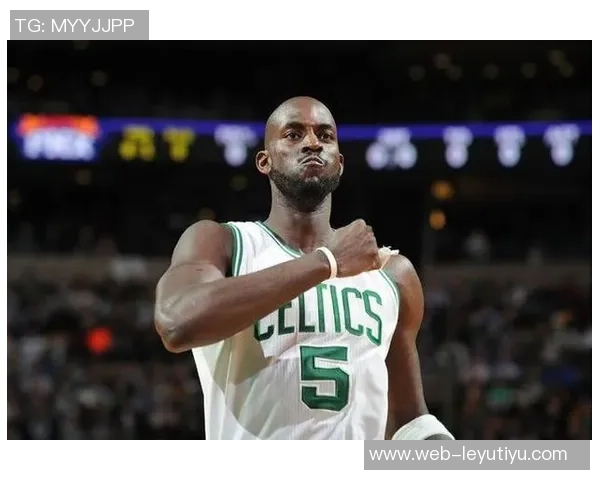 小里称浓眉是联盟前五球员其飞天遁地表现堪比凯文加内特