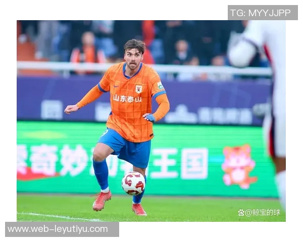 瓦科双响再创佳绩赛季27球追平法比奥展现超强实力